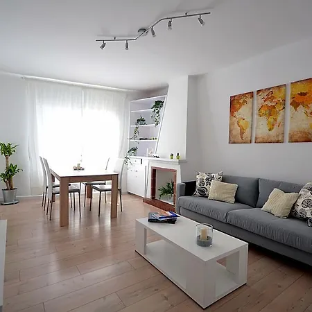 Sunny Apartment *